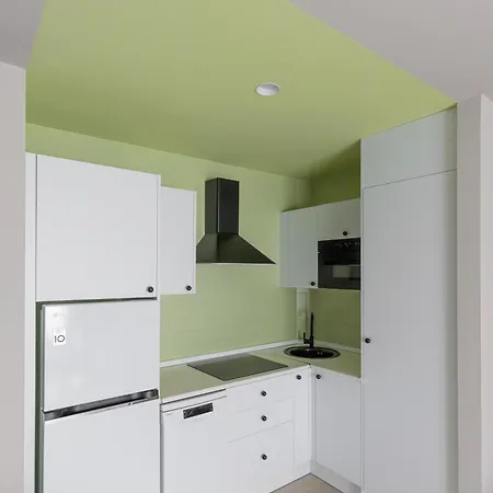 Ocean View 2 Bedrooms Flat - Air Conditioning & Free Parking & Wi-fi