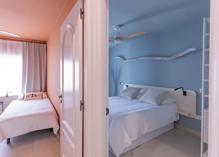 Ocean View 2 Bedrooms Flat - Air Conditioning & Free Parking & Wi-fi Апартаменты *