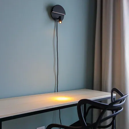 Ocean View 2 Bedrooms Flat Free Parking & Wi-fi *