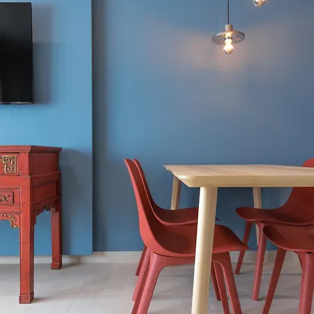 Ocean View 2 Bedrooms Flat - Air Conditioning & Free Parking & Wi-fi 아파트