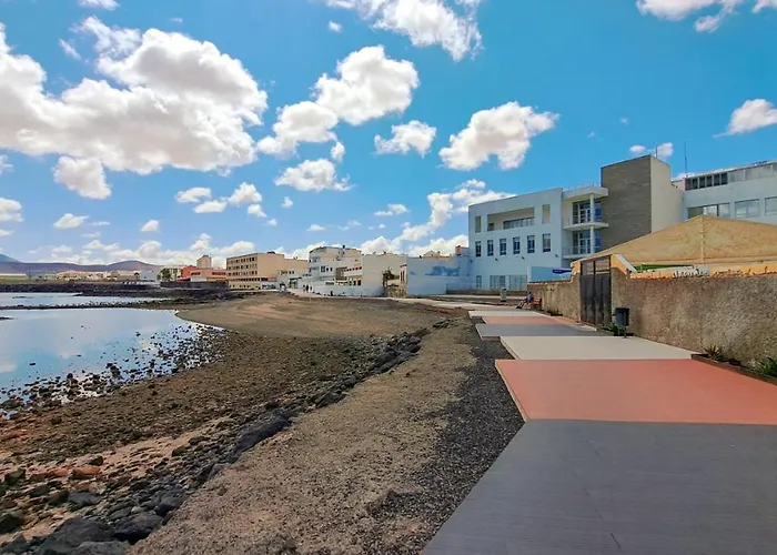 公寓 Ocean View 2 Bedrooms Flat - Air Conditioning & Free Parking & Wi-fi