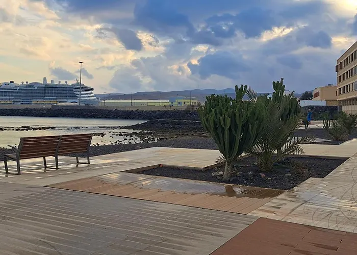 公寓 Ocean View 2 Bedrooms Flat - Air Conditioning & Free Parking & Wi-fi *